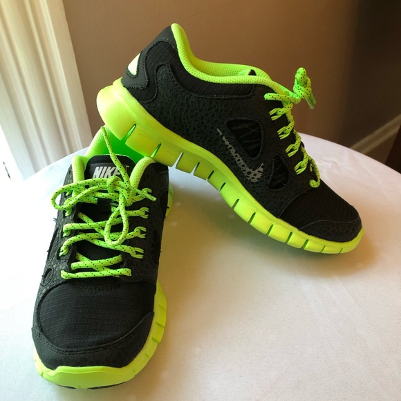 Nike Shoes Free Run 50 Boys Y Size 4 Poshmark